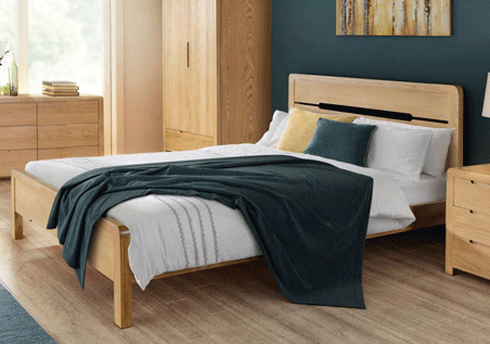 Super Kingsize Bedsteads